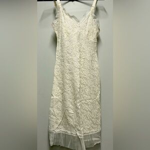 Vintage Power Model Medium White Nylon & Lace Gown Slip! Beautiful 🤩